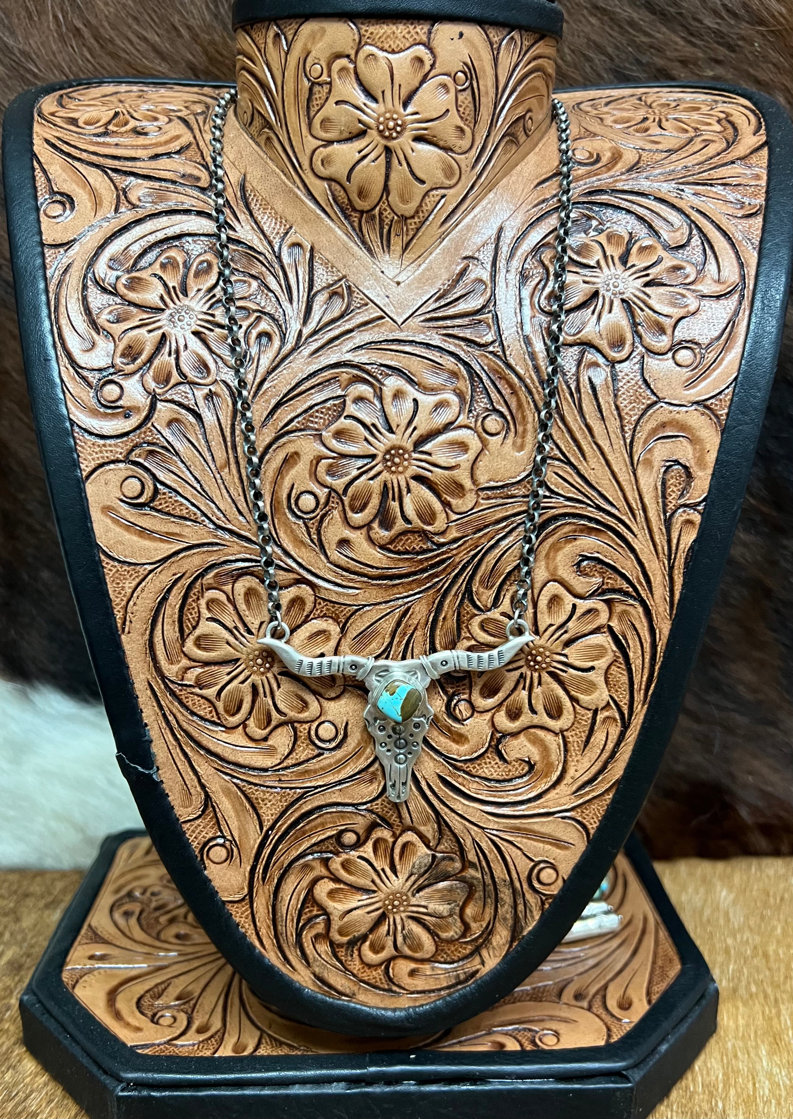 Longhorn Necklace-1