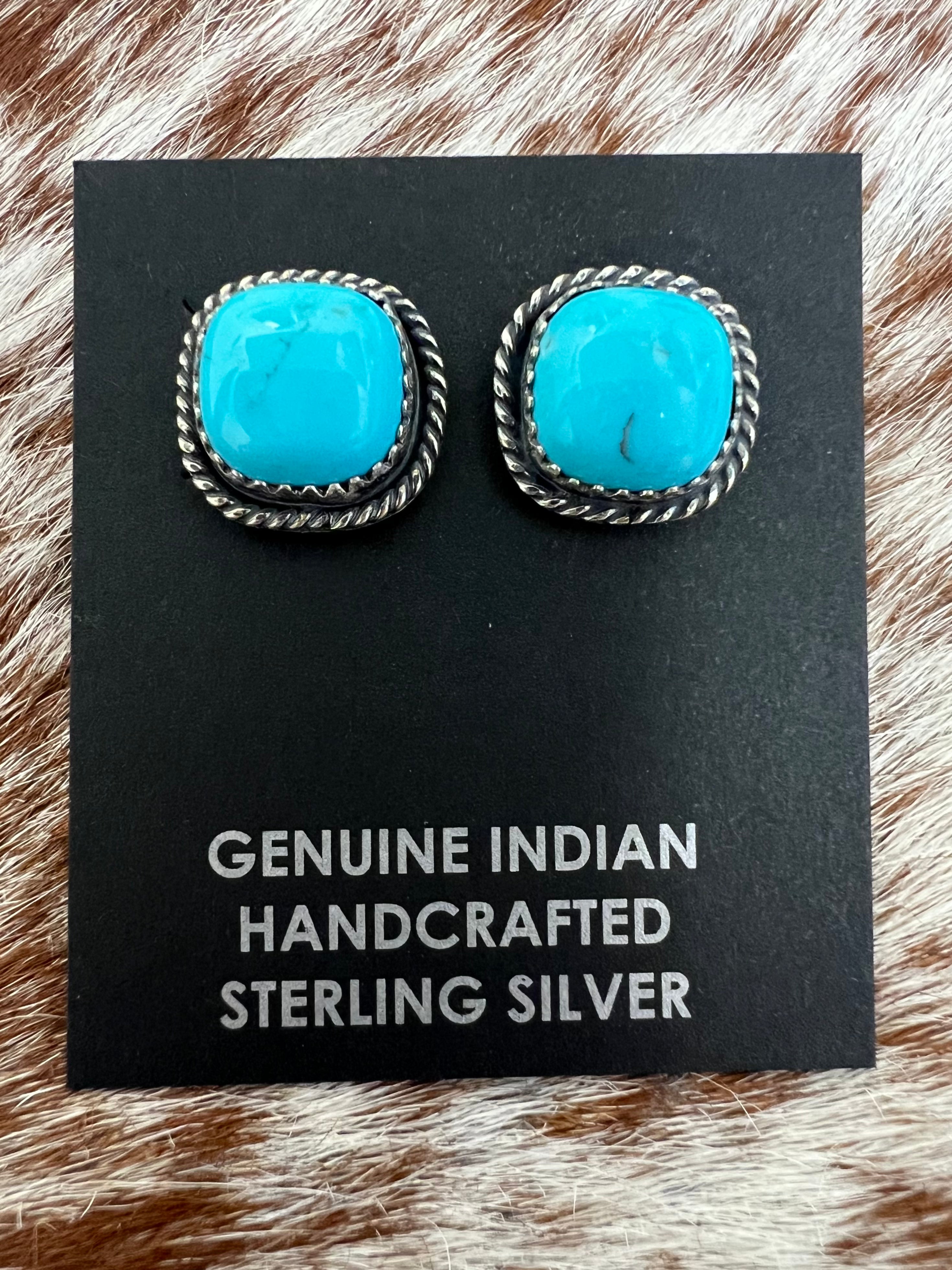 Stud Earrings-K