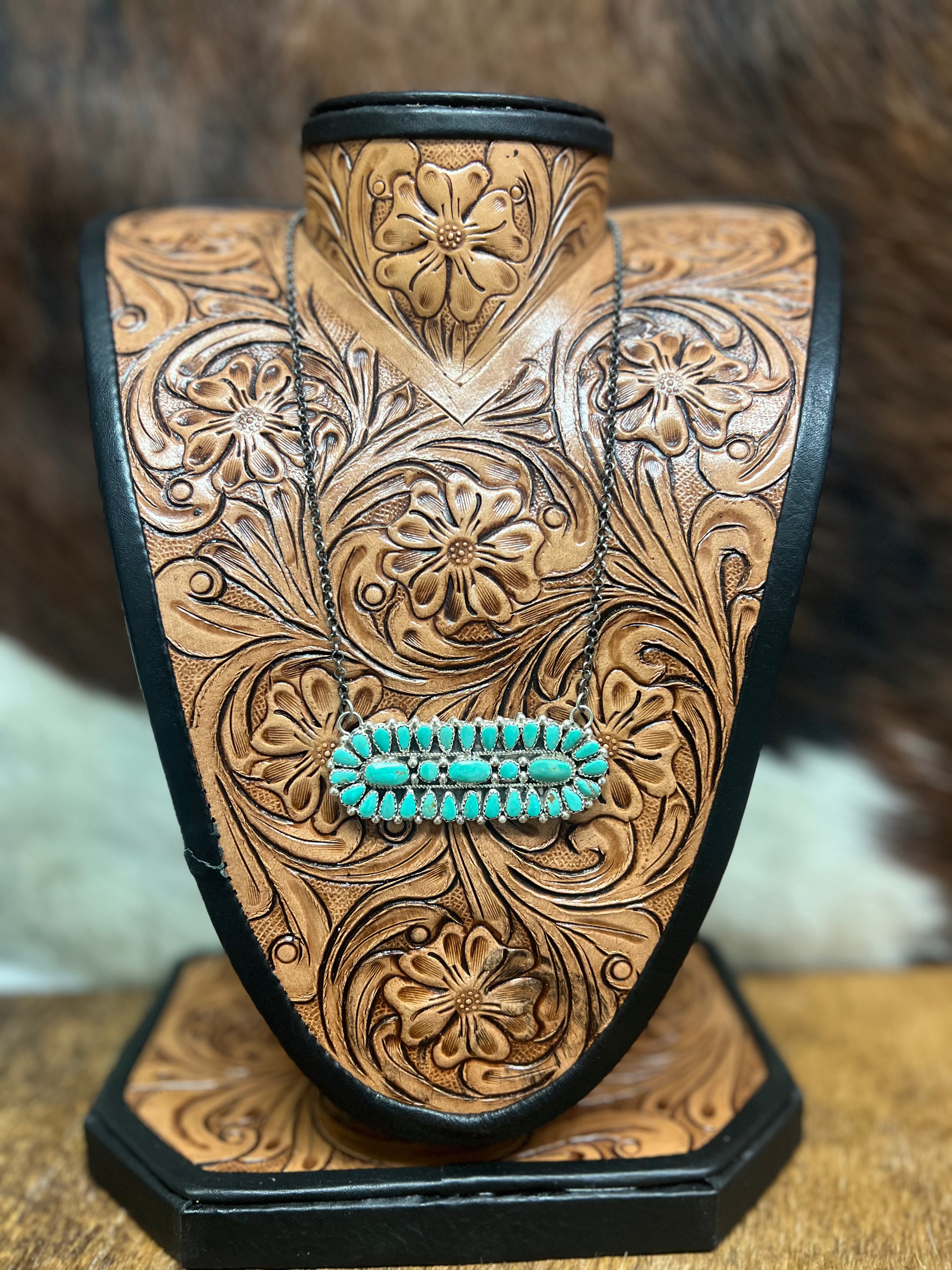 Cluster Bar Necklace