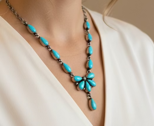 Half Cluster Lariat Set