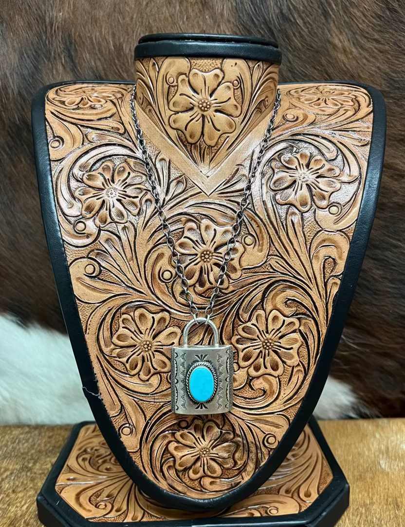 Locket Neckace