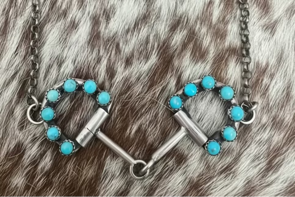 Snaffle Bit Necklace-T