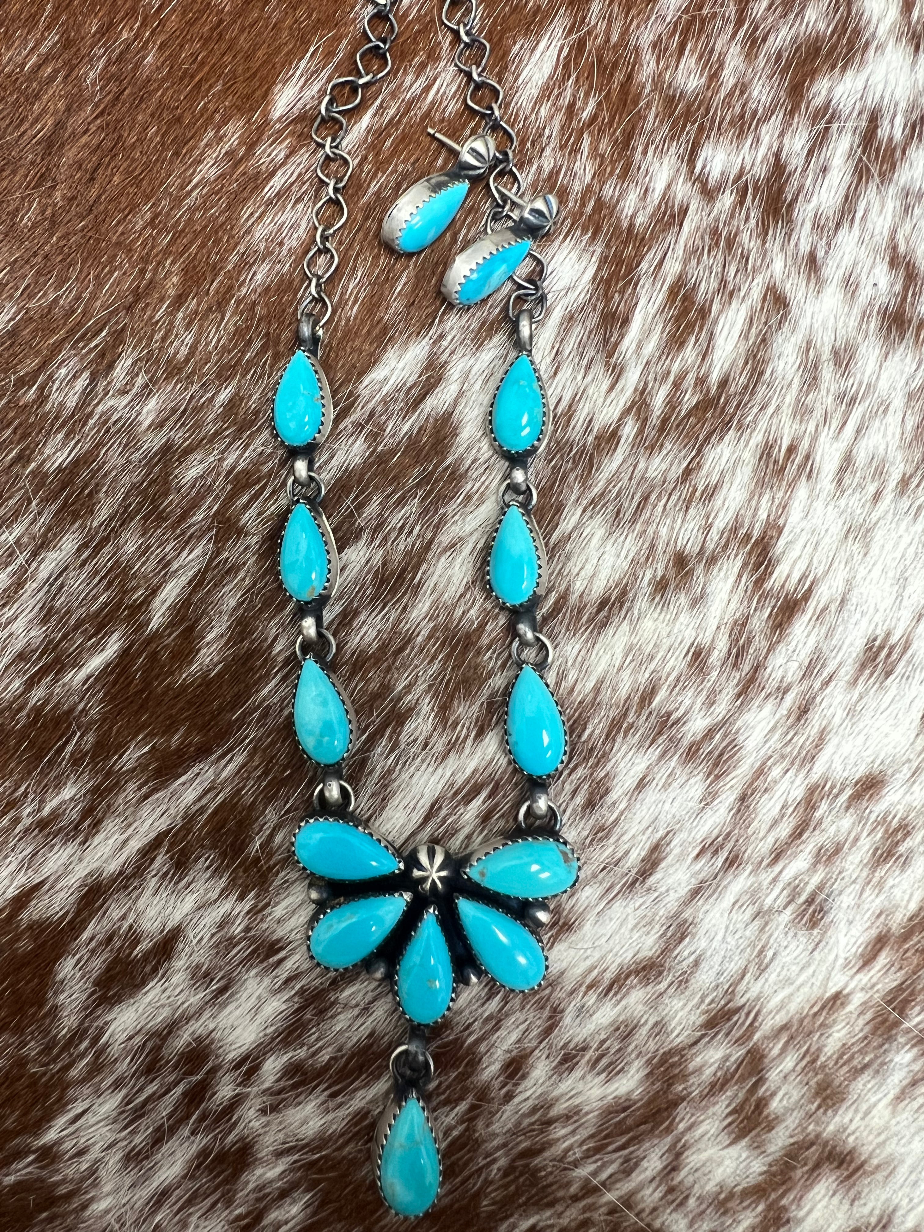 Half Cluster Lariat Set