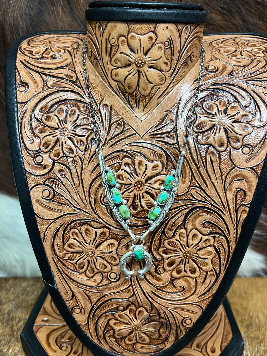 Naja Necklace